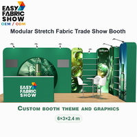 6x3m Modularer Spannstoff-Messestand Modulares Pop-up-Display mit Empfangstheke und Regalflächen