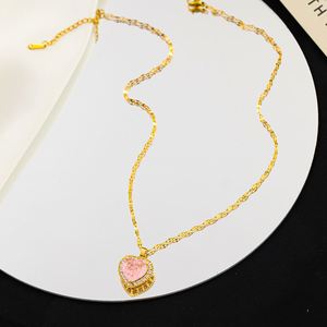 Collar de Acero Inoxidable con Cadena Chapada en Oro de 18k y Colgante de Perla de Agua Dulce para Mujeres y Niñas - Product Image 3