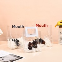 Sac fourre-tout durable en PVC transparent à fond carré avec poignée découpée au laser OEM pour cadeaux souvenirs d'anniversaire, de mariage ou de fête
