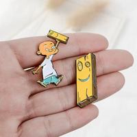 En gros, épingles en métal à motifs de dessins animés, broches en alliage à figurines mignonnes, épingles tendance style Ins avec base en bois jaune, accessoires pour sacs et vêtements