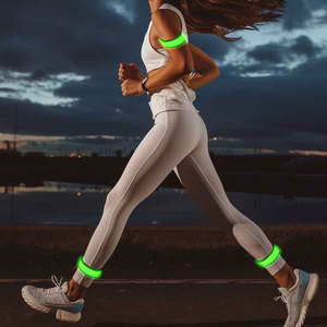 एलईडी लाइप स्प ब्रैट लाइट अप रिस्टबैंड को साइकिल चलाने के लिए कंधे की कलाई के बैंड को चमकाने वाली हाथ कलाई बैंड - Product Image 4