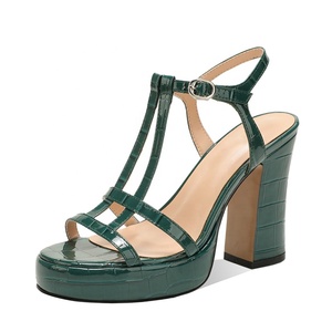 Moncheer Sandales à talons hauts avec lanière en T à <span class=keywords><strong>plateforme</strong></span> pour femmes Sandales à <span class=keywords><strong>plateforme</strong></span> brillantes en relief croco pour femmes - Product Image 4