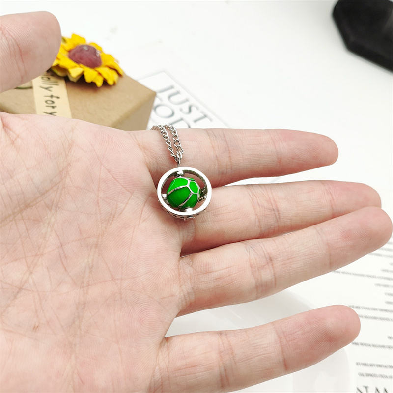 Anime Jojo Bizarre Adventure Run Gyro Zeppeli Pendant Necklace