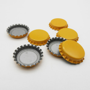 ฝาจีบขวดเบียร์สีดำทอง ขนาด 26 มม. ทำจากเหล็กวิลาด รับทำโลโก้ตามสั่ง ฝาขวดน้ำโซดา - Product Image 4