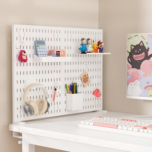 Práctico tablero de clavijas de escritorio estilo Abrazadera para mesas de maquillaje Duradero y fácil de limpiar Tablero de agujeros perforados para organizar - Product Image 1