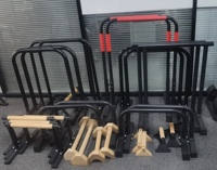 Station de barres parallèles réglable en acier avec stabilisateurs parallèles pour entraînements de fitness à domicile