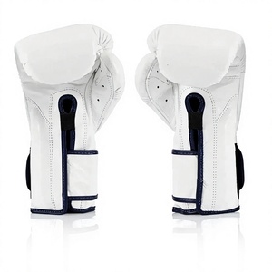 นวมชกมวยไทย Fairtex สีขาว หนังวัวแท้ สำหรับผู้ใหญ่ แบบรัดตีนตุ๊กแก ปิดนิ้วเต็มรูปแบบ ระบายอากาศได้ดี ซับเหงื่อ - Product Image 6