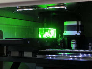 آلة نقش بالليزر ثلاثية الأبعاد عالية الدقة من HOLY LASER للكريستال والأكريليك مع دعم AI/DXF/PLT - Product Image 2