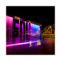 Fuente de Agua Digital con Diseño Personalizado, Pantalla para Exteriores, Control Programado, Cortina de Agua con Luz LED