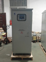Régulateur de tension triphasé série SBW 300 kVA AVR SVC haute efficacité 98 % bobine entièrement en cuivre entrée 300 V-460 V sortie 380 V/400 V