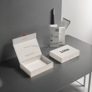 Caja de Regalo Ecológica Reciclable con Logotipo Personalizado, con Grabado, Laminado Mate, Recubrimiento UV, Papel Duro, Cartón, Cierre Magnético - Product Image 5