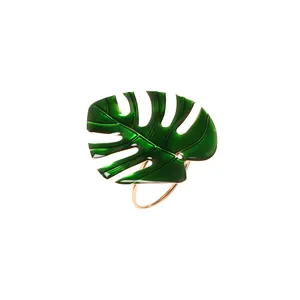 新设计的不锈钢绿色热带Monstera叶子装饰餐巾环用于餐桌装饰