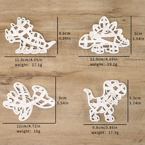 Lot de 4 emporte-pièces dinosaures – Moules à biscuits en plastique motif dinosaure de dessin animé pour la pâtisserie des enfants – Outils de pâtisserie DIY pour fondant - Product Image 2