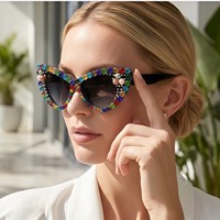 Nouvelle Arrivée Lunettes de Soleil Cat-Eye Légères Polarisées en Strass Effet Bonbon de Luxe Européen et Américain pour Femme Tendance et Personnalisées