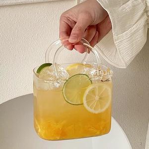 Gobelet créatif en verre transparent avec couvercle et paille pour boissons à emporter - Product Image 5