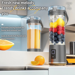 Exprimidor portátil con pantalla digital, 12 cuchillas de acero inoxidable, licuadora de frutas recargable por USB - Product Image 5