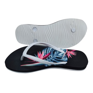 Vente en gros de tongs tropicales à fleurs pour femmes, imprimé hibiscus, sandales de plage, semelle sandwich, tongs d'été, logo personnalisé - Product Image 3