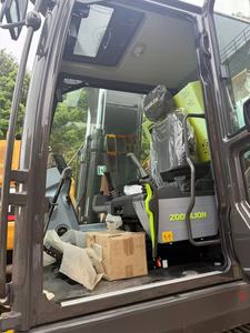 Mini-excavatrice Zoomlion ZE135G de 13,5 tonnes à prix avantageux, équipement de construction d'occasion - Product Image 6