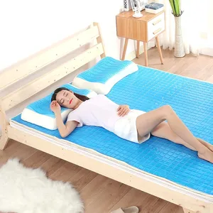 Shenzhen fabricantes de refrigeração de silicone azul gel infundido, almofada de memória colchão de espuma cama king size topper para casa