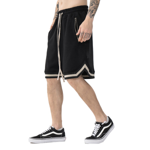 Shorts <span class=keywords><strong>de</strong></span> sport classiques personnalisés en polyester 100 % 230 g/m² pour hommes, tailles OEM et grandes tailles, shorts <span class=keywords><strong>de</strong></span> basketball pour hommes - Product Image 2