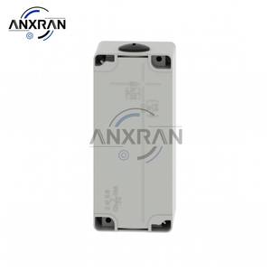 Para caja de botones vacía gris Schneider XAPD3504 - Product Image 1