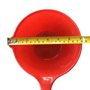 Cucharón de agua rojo con punta, cucharón de cocina, cucharón para aguas residuales, suministro para tiendas de 1 yuan/2 yuan - Product Image 3