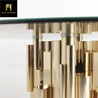 Nouveau design de table de salle à manger de luxe haut de gamme table à manger à base cylindrique irrégulière en acier inoxydable doré pour la salle à manger à la maison