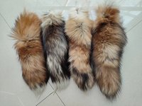 Vente en gros d'usine – Porte-clés longue queue de renard en fourrure naturelle véritable, disponible en plusieurs couleurs