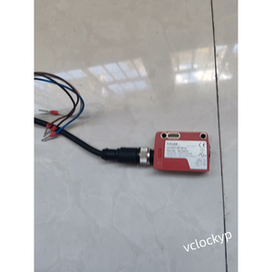 Leuze HT25C/4P <b>Diffuse</b> Sensor Used - Product Image 3