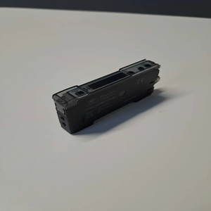 新しいオリジナルの既製品 FVDK10P66Y0S35wbrA - FVDK10P66Y0S35wbrA / アンプ使用 PLC プログラミング コントローラー - Product Image 1