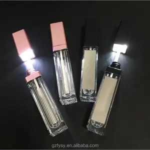 Neue 7ML LED Light Lip gloss Tubes Pink Lip Tubes Verpackung Nachfüllbare leere Lip Gloss Tube mit Spiegel