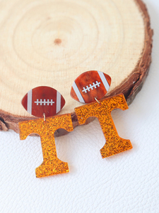 Boucles d'oreilles en acrylique en forme de lettre T avec paillettes, thème Super Bowl, pour fans de football - Bijoux pour le jour du match et la cheerleading - Product Image 1