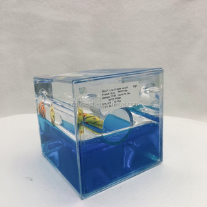 Mini presse-papiers carré aquatique liquide, rempli d'<span class=keywords><strong>huile</strong></span>, avec pingouin, panda, cœur, paillettes flottantes, anti-stress - Product Image 3