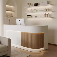 Comptoir de réception blanc moderne, économique et durable, idéal pour les caissiers, les salons de beauté, les bureaux, les hôpitaux et les centres commerciaux