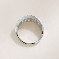 Anillo de compromiso de diamantes cultivados en laboratorio con corte princesa brillante, triple fila pavé, chapado en oro blanco de 18 quilates, banda de eternidad completa para mujer