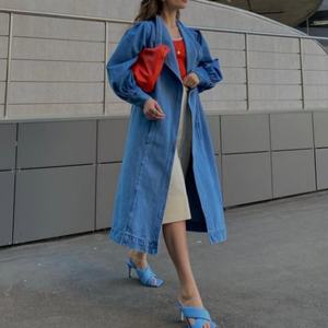 Nueva llegada: Abrigo vaquero extralargo de alta calidad, estilo urbano chic, chaqueta vaquera vintage con lavado ácido y efecto desgastado, gabardina vaquera urbana. - Product Image 2