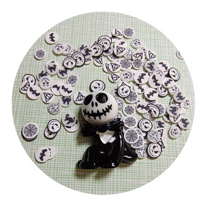 Ciondoli di Halloween fai da te in resina a fondo piatto bianco <span class=keywords><strong>gufo</strong></span> <span class=keywords><strong>nero</strong></span> pipistrello sorriso scheletro perline di argilla per <span class=keywords><strong>il</strong></span> tema del modello di artigianato da giardino - Product Image 4