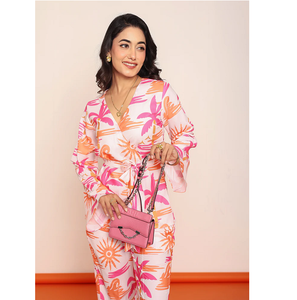 Haut imprimé à enrouler pour femme – Blouse d'été élégante, chic et légère pour les fêtes et le quotidien - Product Image 2