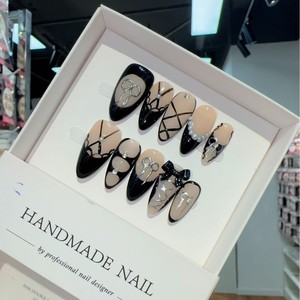 Uñas postizas cortas almendradas hechas a mano con punta francesa, lazo plateado, mini perlas, estilo Balletcore, uñas de gel de lujo al por mayor - Product Image 2
