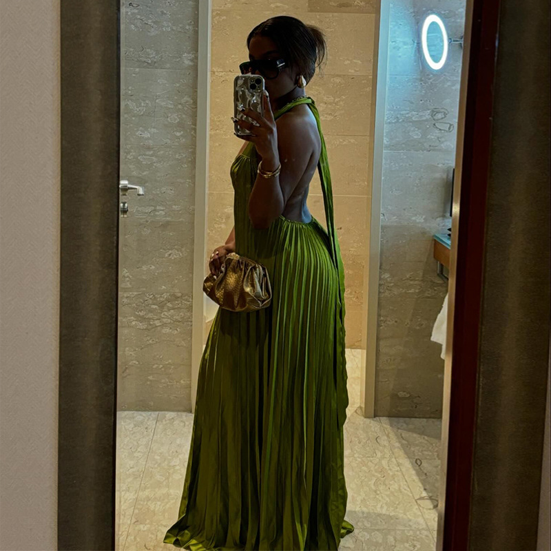 Graceful Stunning Evening Dress Olive Green Halter V-neck Backless Pleated  Oversized Hem Dresses for Ladies| Alibaba.com