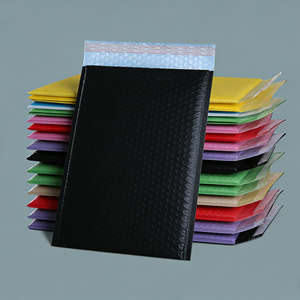 Sobres de Burbuja Reciclados con Logotipo Personalizado, Sobres de Burbuja Ecológicos, Sobres de Poliéster Rosa - Product Image 3