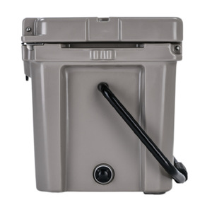 กระเป๋าเก็บความเย็นขนาดใหญ่ 45QT ผลิตจากพลาสติก PE แบบรีโมลด์ ทนทาน เป็นมิตรกับสิ่งแวดล้อม ใช้ซ้ำได้ เหมาะสำหรับใส่เบียร์ อาหาร และเครื่องดื่ม ใช้งานกลางแจ้งได้ - Product Image 3