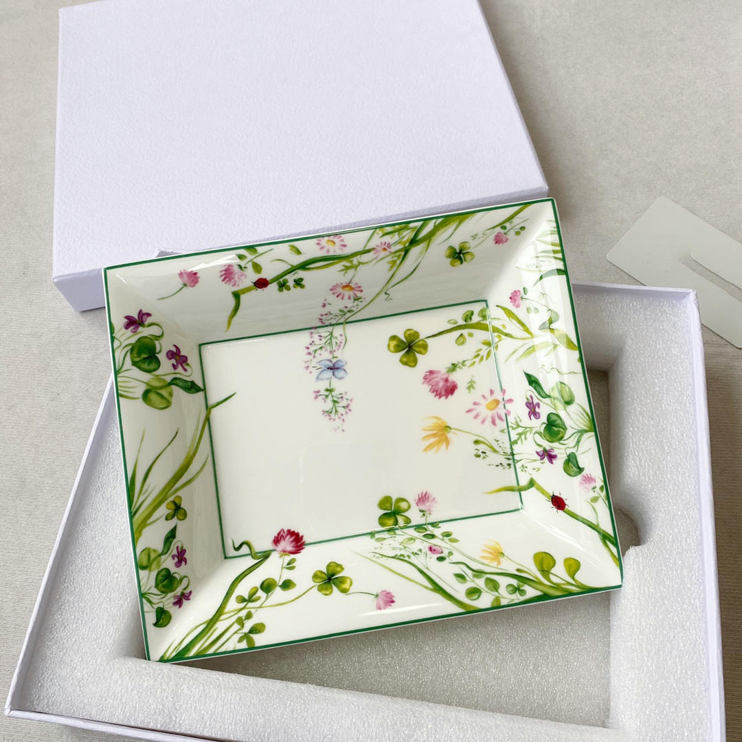 ถาดเก็บของ