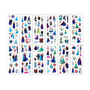 Congelata <span class=keywords><strong>Elsa</strong></span> <span class=keywords><strong>Anna</strong></span> cartoni animati simpatici adesivi a bolle 3D per bambini fai <span class=keywords><strong>da</strong></span> te adesivi a bolle 3D resistenti impermeabili decorazione per bagaglio - Product Image 1