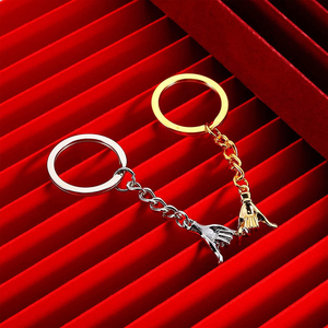 Cặp đôi tay trong tay Móc chìa khóa giữ nam và nữ Móc chìa khóa mặt dây chuyền Ngày Valentine Quà Tặng màu hồng thề Hứa Móc chìa khóa - Product Image 5
