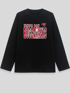 T-shirt a maniche lunghe da donna con stampa grafica Tampa Bay Buccaneers, traspirante, stampa digitale, morbida, 100% cotone, casual. - Product Image 2