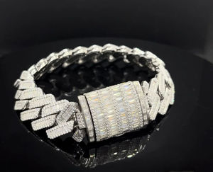 Modern 925 Sterling Silver Cuban Link Bracelet With Lab Grown Moissanite Diamond Polished Look Jewelry - Product Image 3
