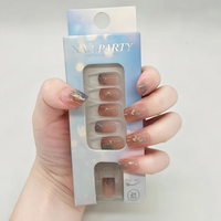 Ensemble de 24 faux ongles carrés en feuille d'or scintillante à coller pour les doigts, décoratifs, exquis, amovibles, pré-conçus