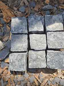 Ensembles de pavés en pierre calcaire naturelle robustes, fabriqués à la main pour les allées extérieures, les patios extérieurs, l'aménagement paysager des jardins - Product Image 1