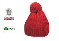 Bonnet rouge d'hiver à impression numérique avec logo personnalisé Bonnet de haute qualité tricoté pour les entreprises Design de voyage à carreaux en tissu de dessin animé